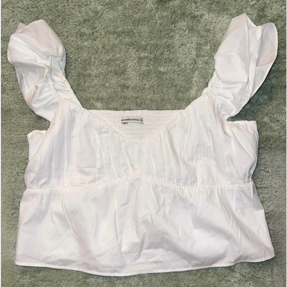 ⭐️NEW⭐️ NWOT ABERCROMBIE & FITCH Top